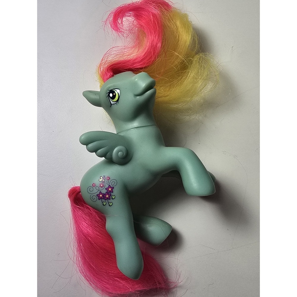 My Little Pony G3 Thistle Whistle Pegasus 2004 Hasbro